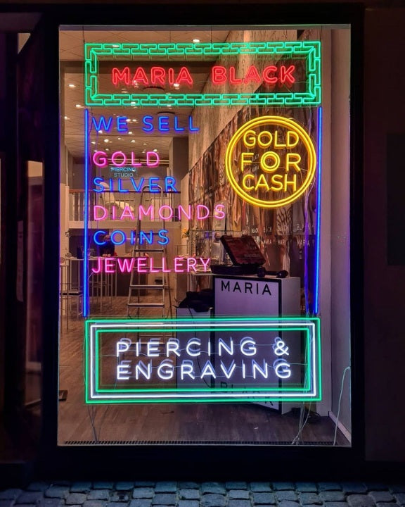 MARIA BLACK