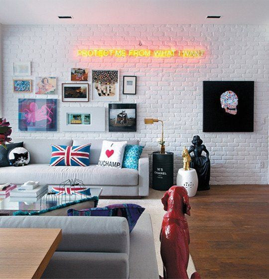 Get 8 tips for interior decoration with neon signs